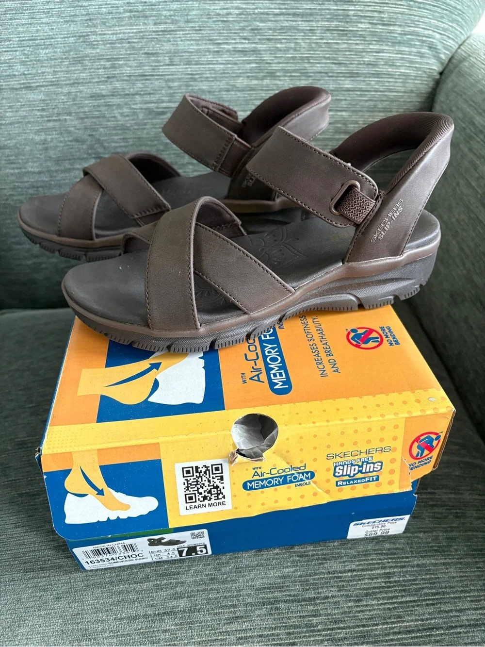 Skechers lightweight sandals
